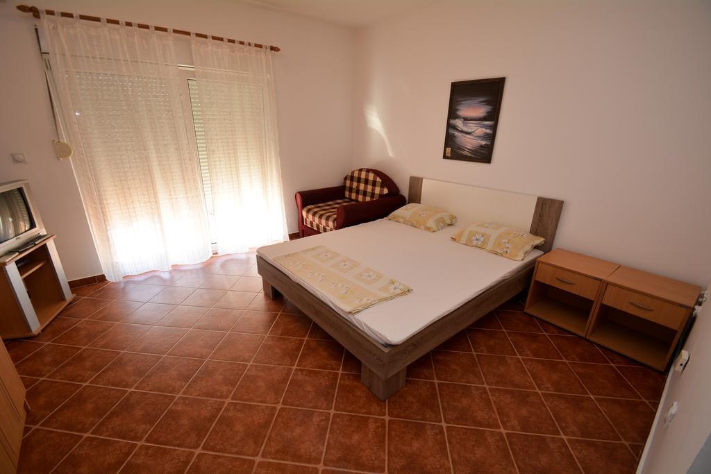 Mb Knezevic Guest house *