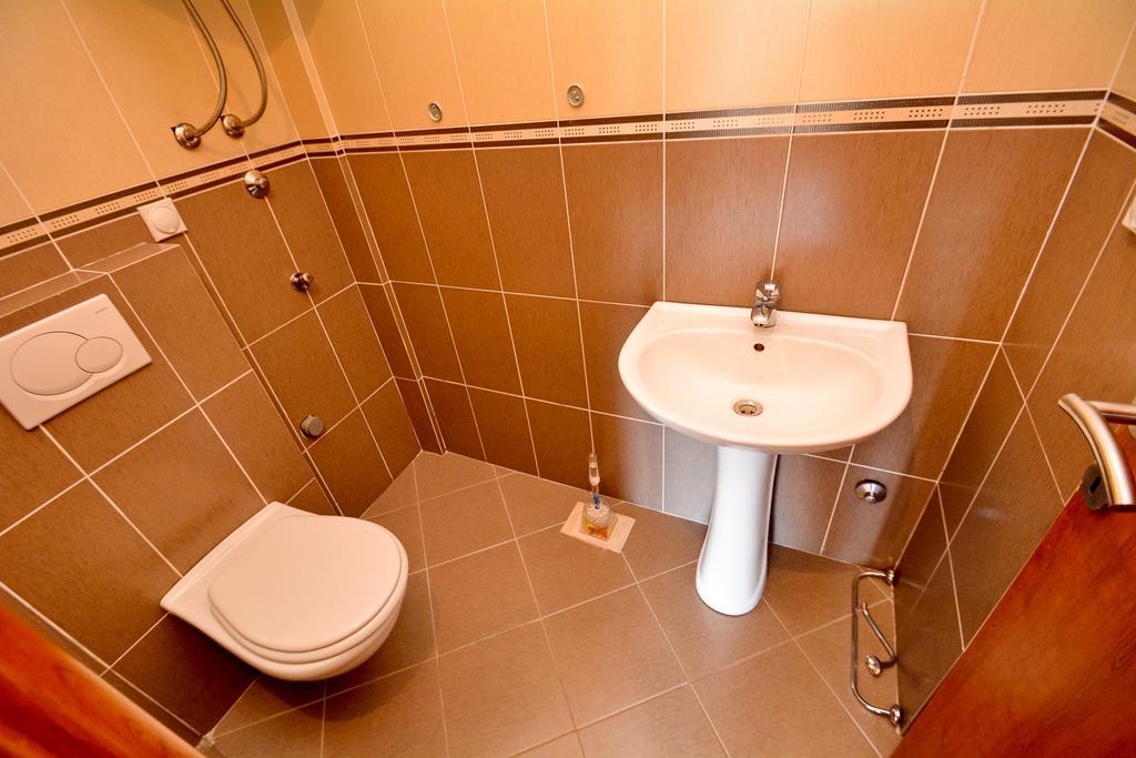 Mb Knezevic Guest house Budva