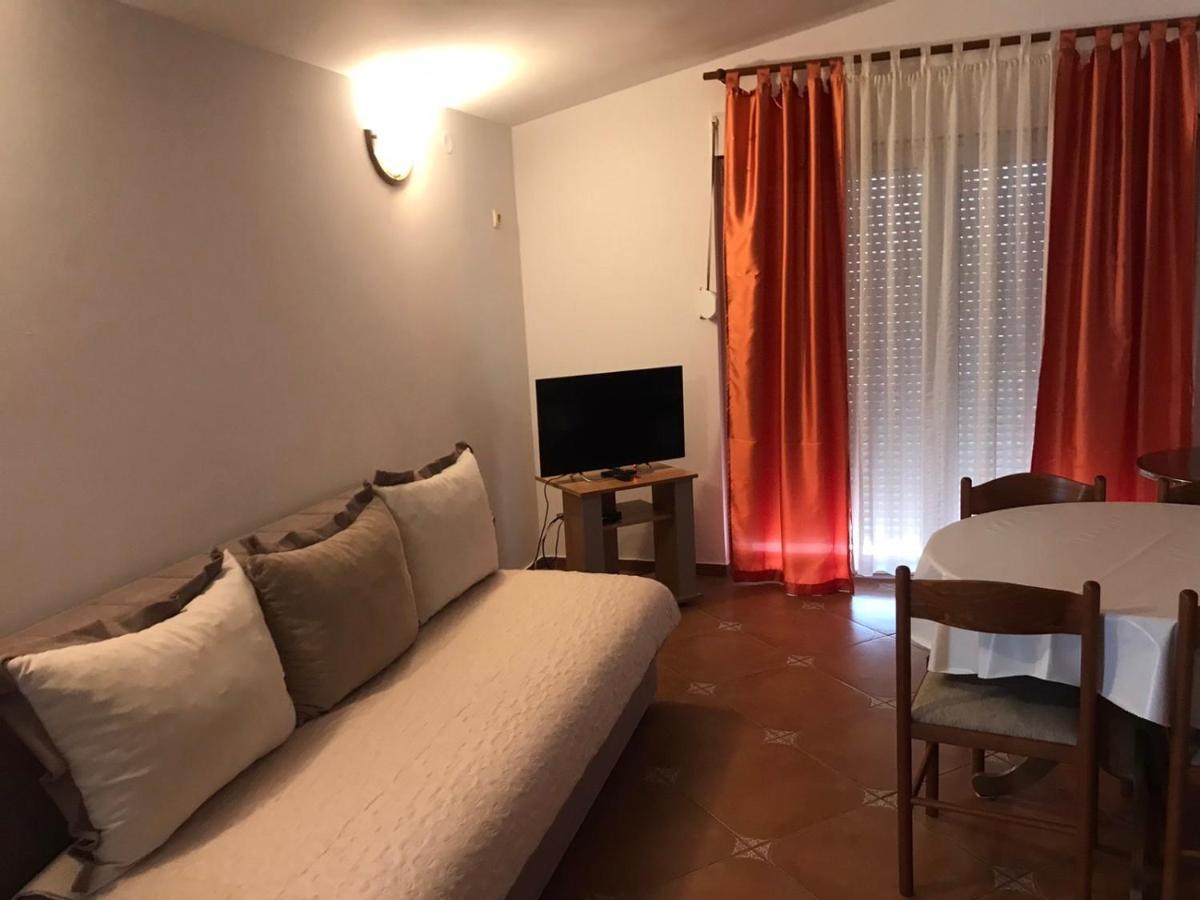 Guest house Mb Knezevic Budva